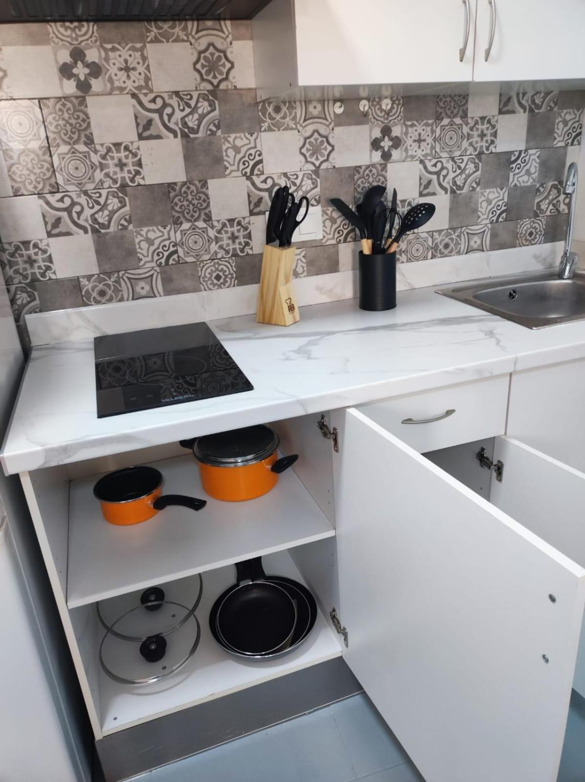 Apartamento Centrico Cerca De La Playa Аликанте Екстериор снимка